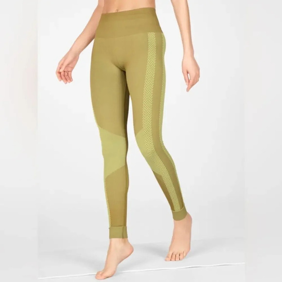FABLETICS High-Waisted Seamless Check Leggings Women’s Medium‎ Thyme/Cool Mint - Picture 1 of 9